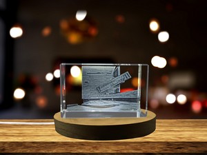 Perot Museum of Nature and Science 3D Engraved Crystal Gift