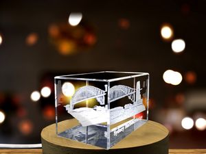Sydney's Iconic Gateway - Sydney Harbour Bridge Immortalized in 3D Engraved Crystal - Image 5