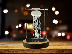 Jellyfish 3D Engraved Crystal Novelty Decor