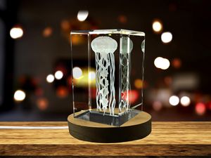 Jellyfish 3D Engraved Crystal Novelty Decor - Image 5